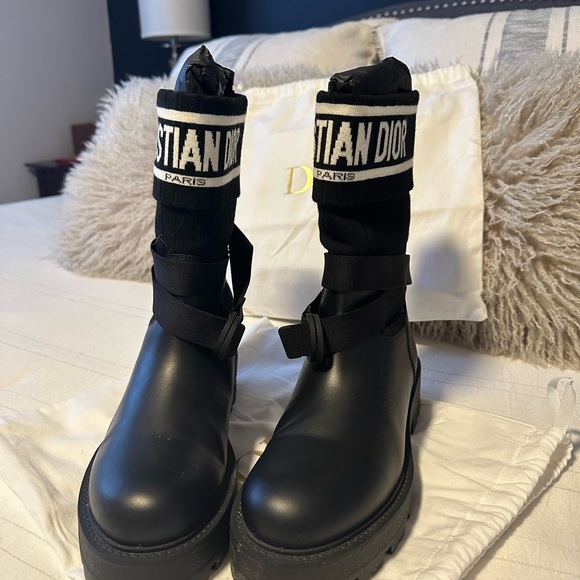 Dior Shoes - Dior Black D Major Ankle Boots with Logo Detail
